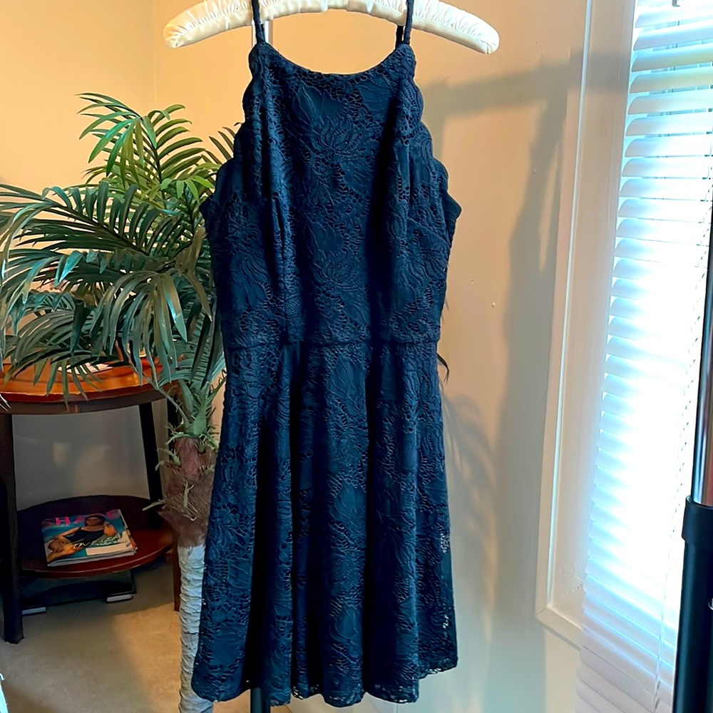 Mini lace dress